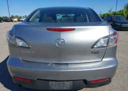 2011 MAZDA 3 I