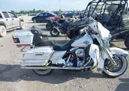 2007 HARLEY-DAVIDSON FLHTCUI
