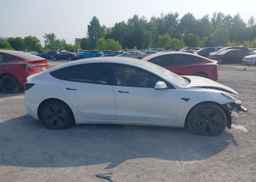 2022 TESLA MODEL 3 RWD