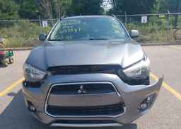 2015 MITSUBISHI RVR