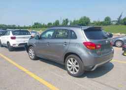 2015 MITSUBISHI RVR