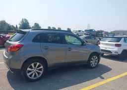 2015 MITSUBISHI RVR