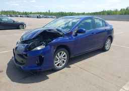 2013 MAZDA MAZDA3 GS-SKY