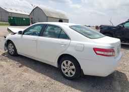 2011 TOYOTA CAMRY LE