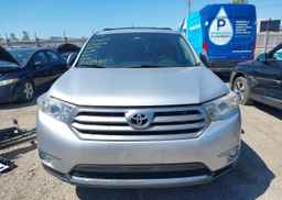 2013 TOYOTA HIGHLANDER V6