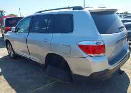 2013 TOYOTA HIGHLANDER V6