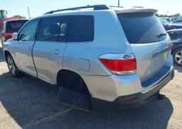 2013 TOYOTA HIGHLANDER V6