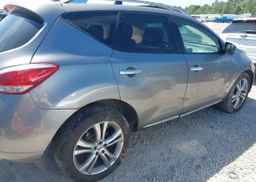 2011 NISSAN MURANO LE