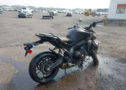 2025 YAMAHA MT09