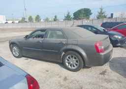 2008 CHRYSLER 300 LIMITED