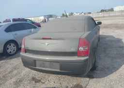 2008 CHRYSLER 300 LIMITED