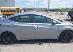 2015 HYUNDAI ELANTRA