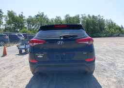 2018 HYUNDAI TUCSON SE 2.0L