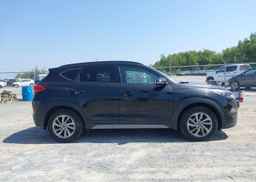 2018 HYUNDAI TUCSON SE 2.0L