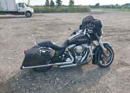 2011 HARLEY-DAVIDSON FLHX