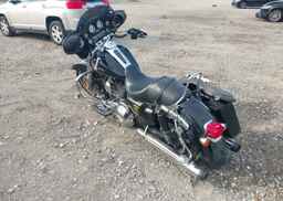 2011 HARLEY-DAVIDSON FLHX