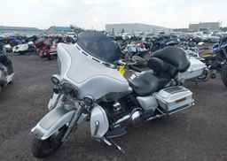 2009 HARLEY-DAVIDSON FLHTC
