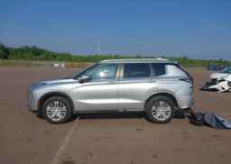 2022 MITSUBISHI OUTLANDER LE