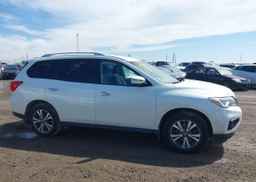 2019 NISSAN PATHFINDER PLATINUM