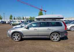 2015 VOLVO XC70 T6