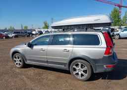 2015 VOLVO XC70 T6