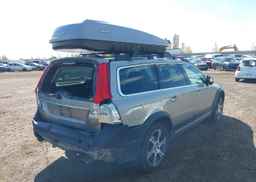 2015 VOLVO XC70 T6