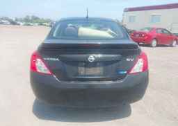 2014 NISSAN VERSA S