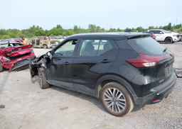 2024 NISSAN KICKS