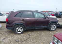 2015 KIA SORENTO LX