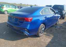 2023 KIA FORTE EX