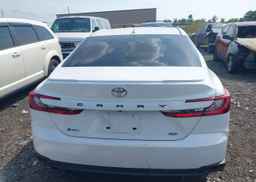 2025 TOYOTA CAMRY XSE