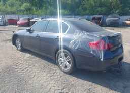 2011 INFINITI G37