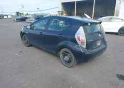 2014 TOYOTA Prius c