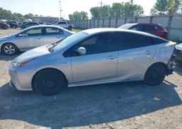 2019 TOYOTA PRIUS