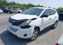2015 HYUNDAI TUCSON GL