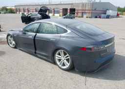 2015 TESLA Model S 85D