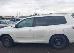 2010 TOYOTA HIGHLANDER