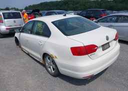 2011 VOLKSWAGEN JETTA SE
