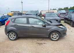 2017 FORD FIESTA SE