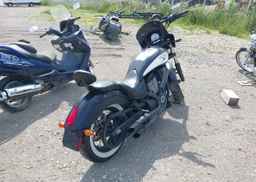 2016 VICTORY MOTORCYCLES HIGH-BALL