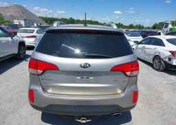 2015 KIA SORENTO LX