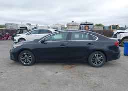2023 KIA FORTE EX