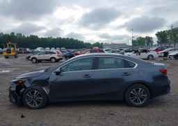 2023 KIA FORTE EX