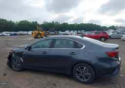 2023 KIA FORTE EX