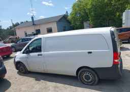 2020 MERCEDES-BENZ METRIS