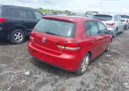 2010 VOLKSWAGEN GOLF