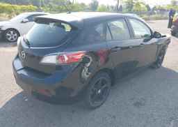 2013 MAZDA MAZDA3