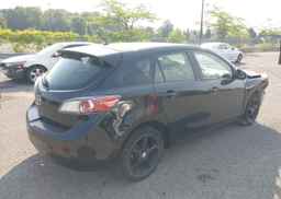 2013 MAZDA MAZDA3