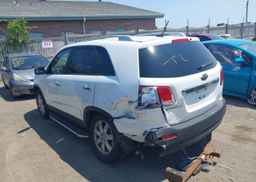 2013 KIA SORENTO LX