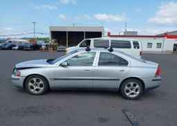 2004 VOLVO S60